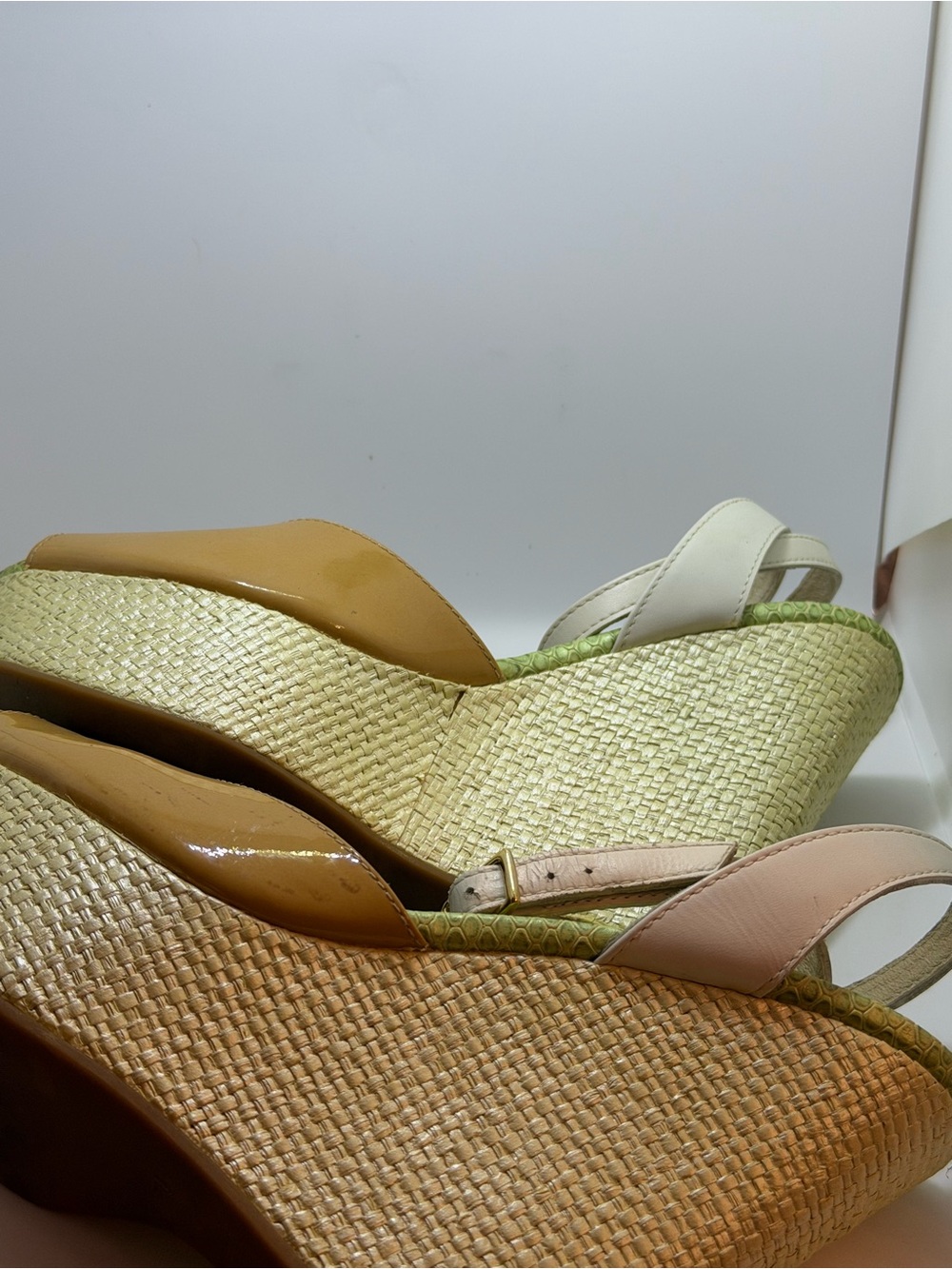 Juicy Couture Tan Patent Peep-Toe Platform Sandals with Green Insole - Picture 7 of 8